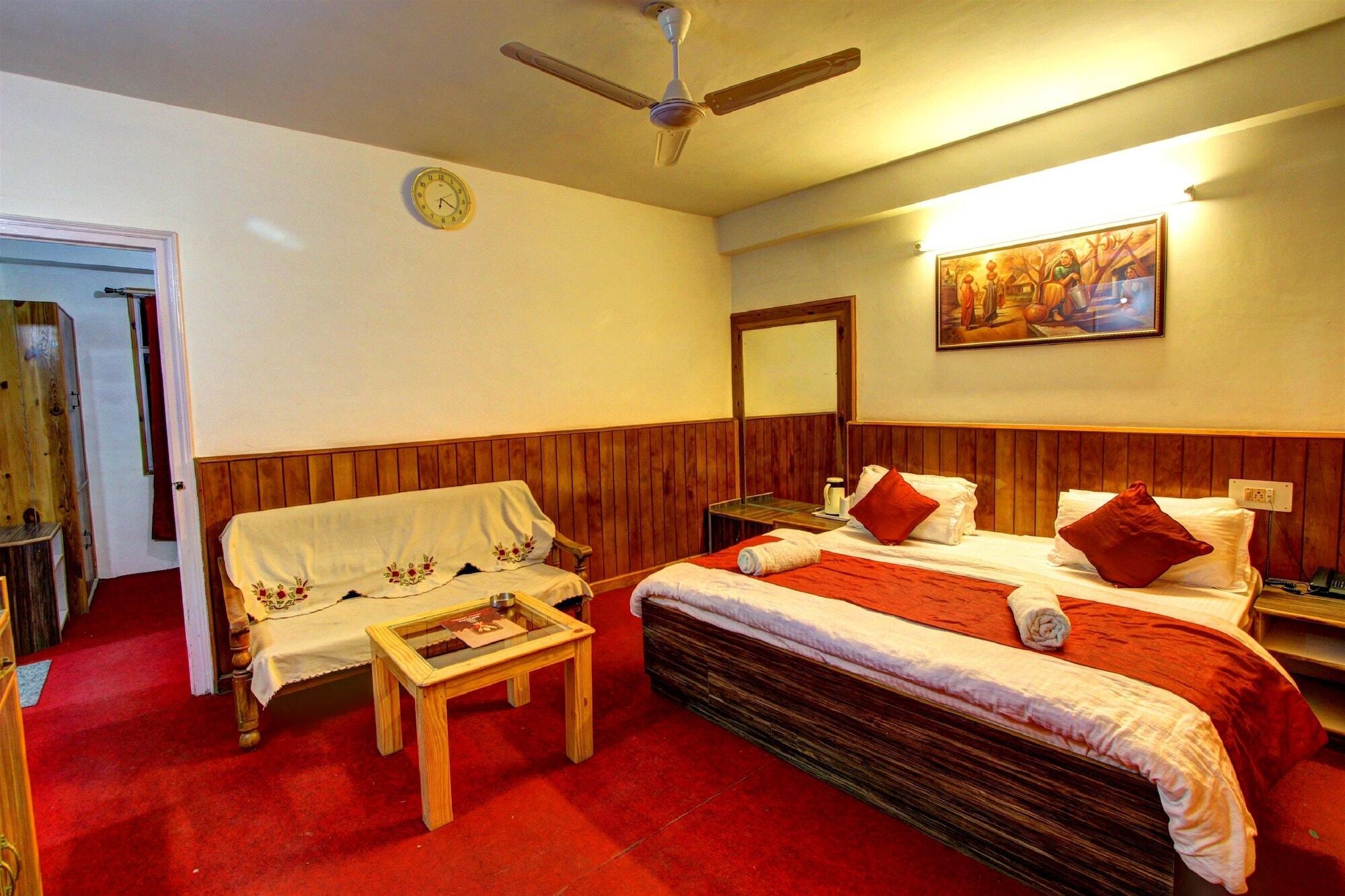 Hotel Monarch Residency Manāli Εξωτερικό φωτογραφία